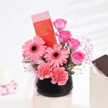 FLOWERS HAMPER FOR HER